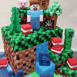 Minecraft cake